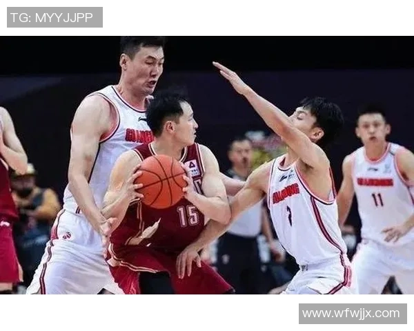 广州羽毛球队以80分稳居冠军赛积分榜首位展现强劲实力